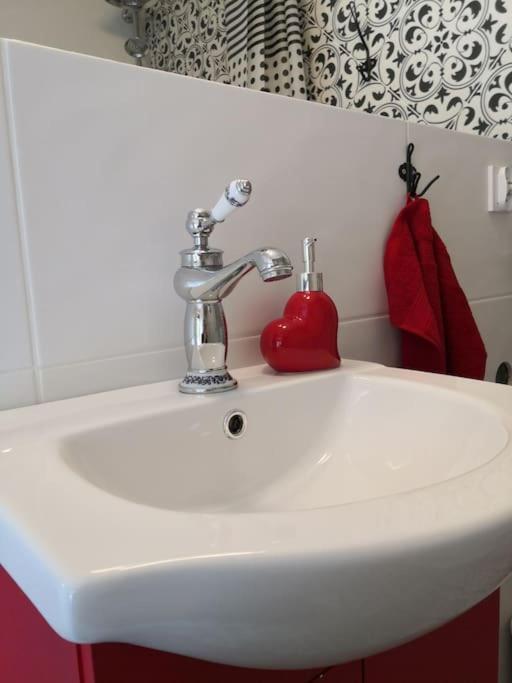הוילה Jankowice  Red Bed מראה חיצוני תמונה